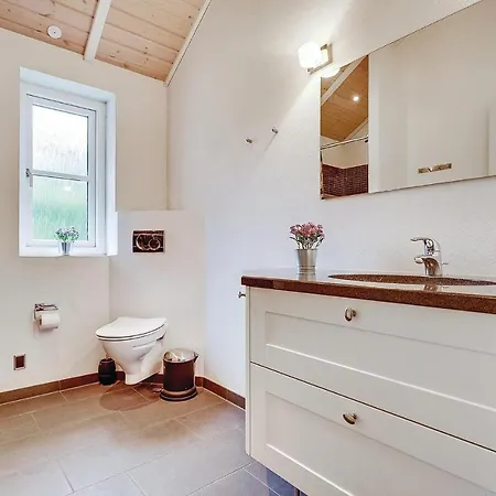 5 Bedroom Gorgeous In *