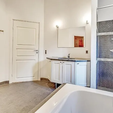 Holiday home 5 Bedroom Gorgeous In Blavand