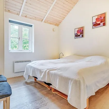 5 Bedroom Gorgeous In *